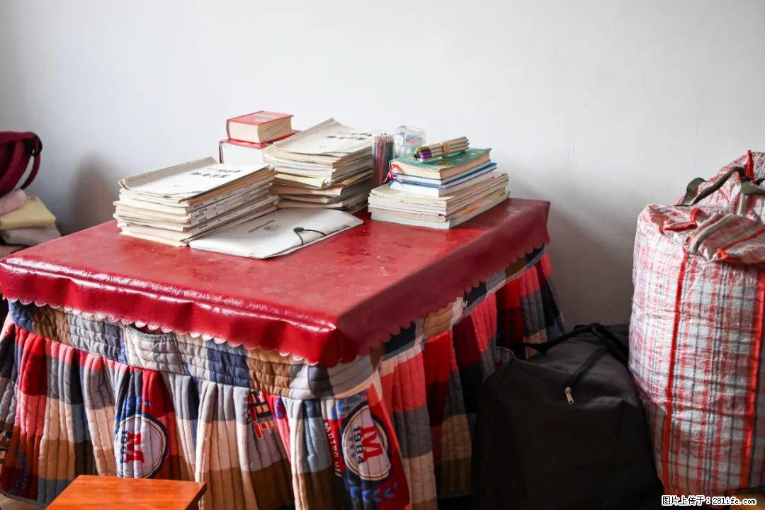 全网追的“扁担女孩”,找了一份暑假工,时薪12元 - 晋中生活资讯 - 晋中28生活网 jz.28life.com